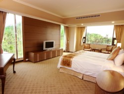 F HOTEL嘉義館