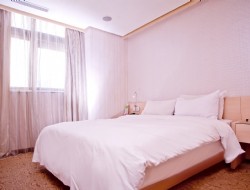 YOMI Hotel